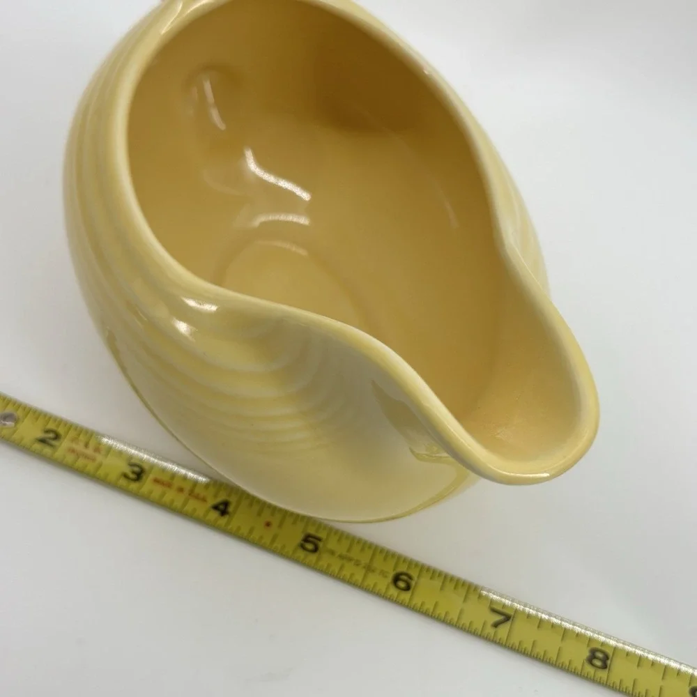 Vintage Fiesta Yellow Gravy Boat Fiestaware Homer Laughlin USA‎ 1997 Excellent